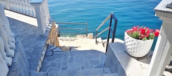 Apartment for 2-3 persons directly on the beach