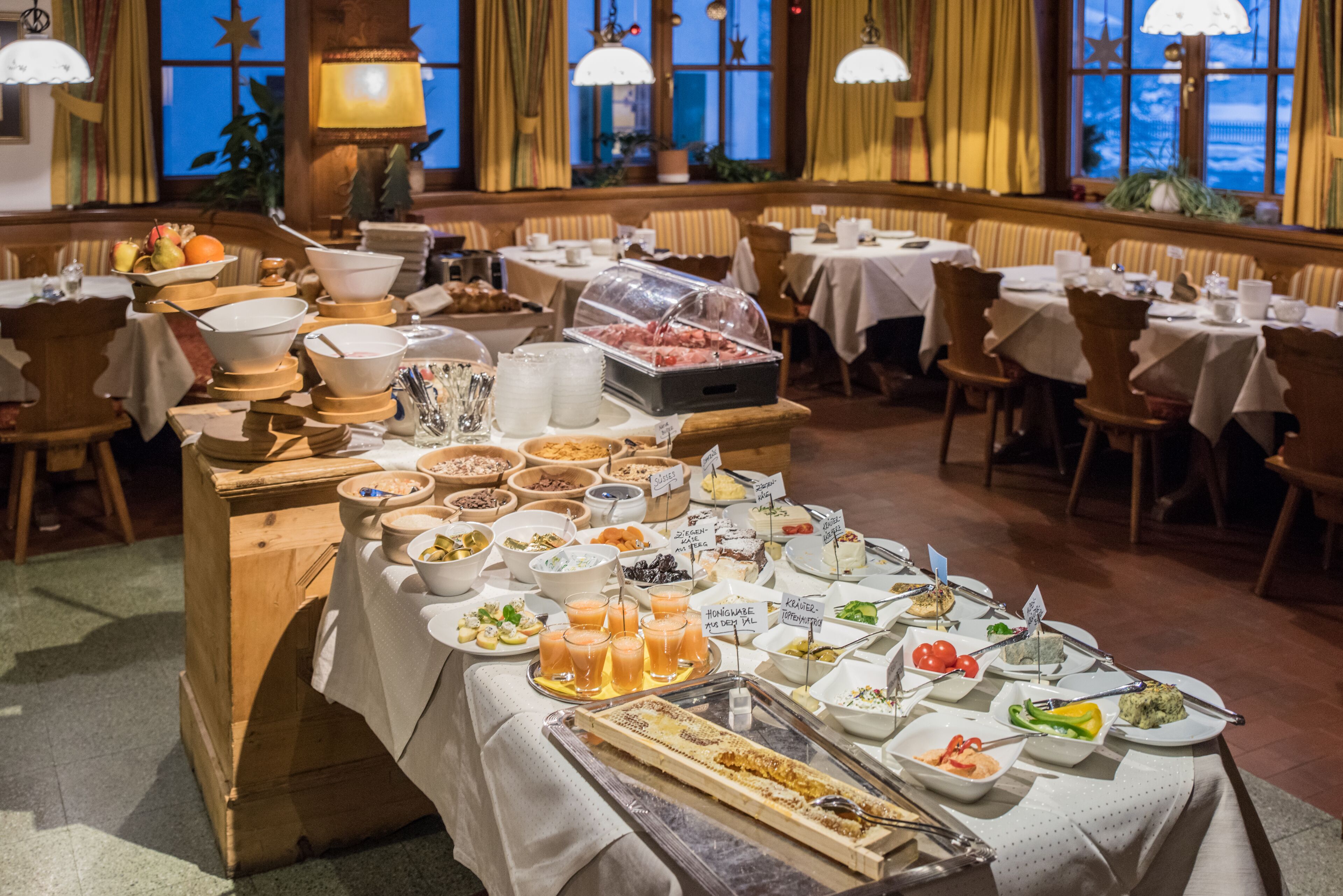 Petit déjeuner buffet