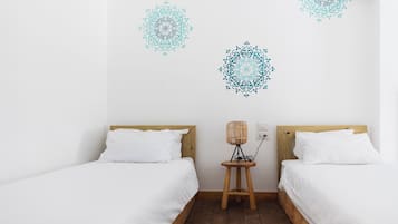 Deluxe Gallery Room | Free WiFi, bed sheets