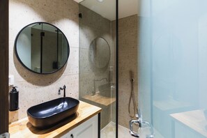 Gallery Room with Jacuzzi | Salle de bain