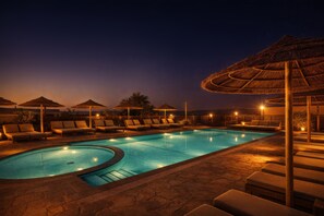 Seasonal outdoor pool - Jacob Mitzpe Ramon (Ramat Negev)