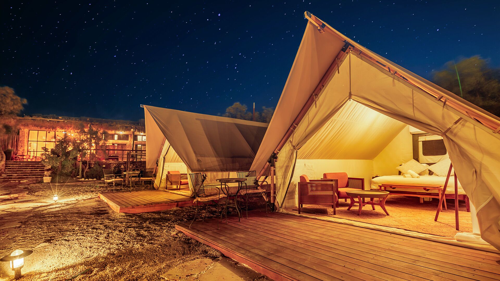 Glamping | Desk, free WiFi, bed sheets