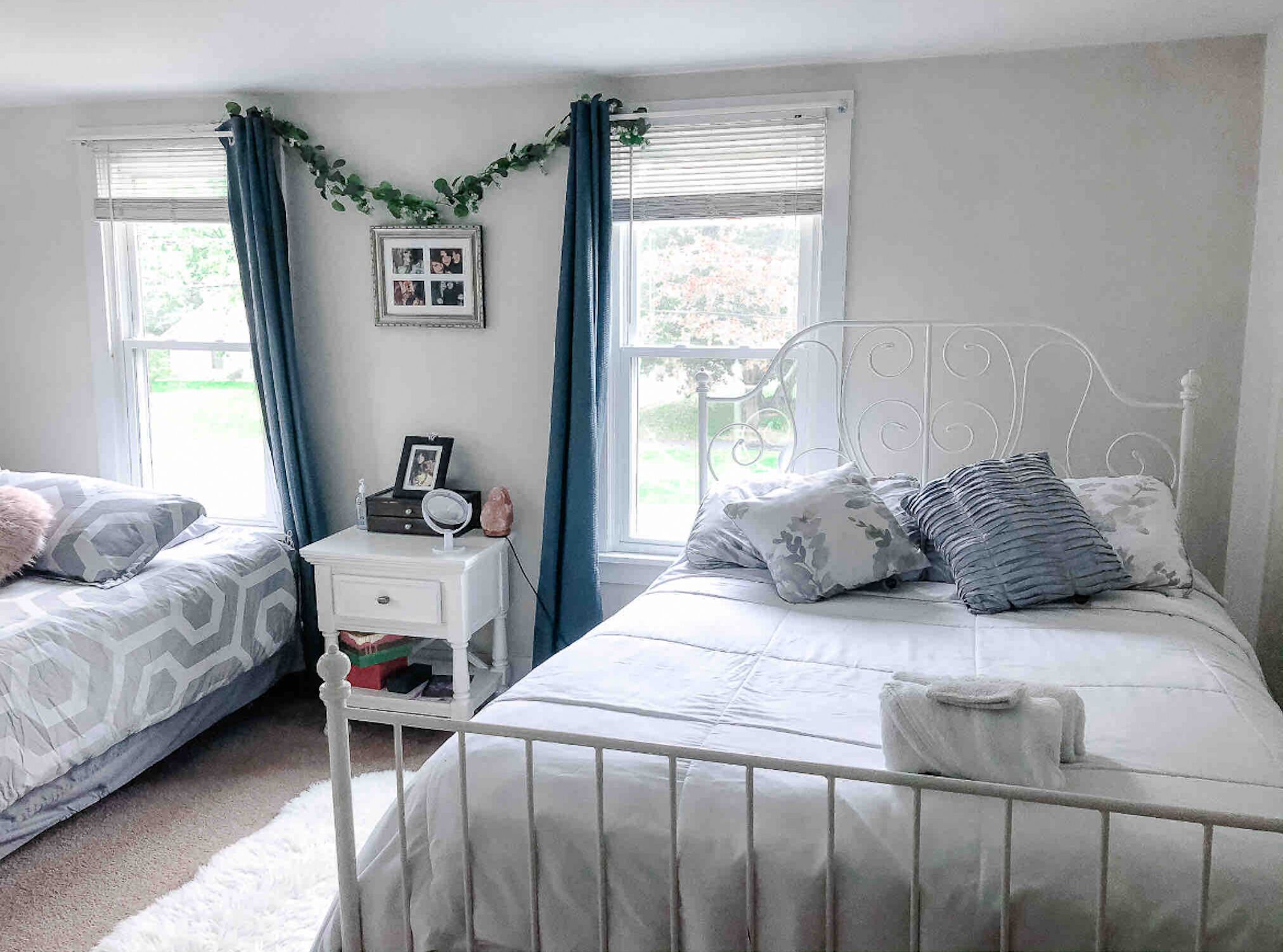 Big house +hot tub+patio+Wi-Fi+TV