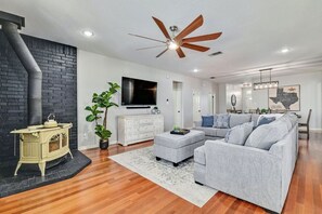 Smart TV, fireplace, books