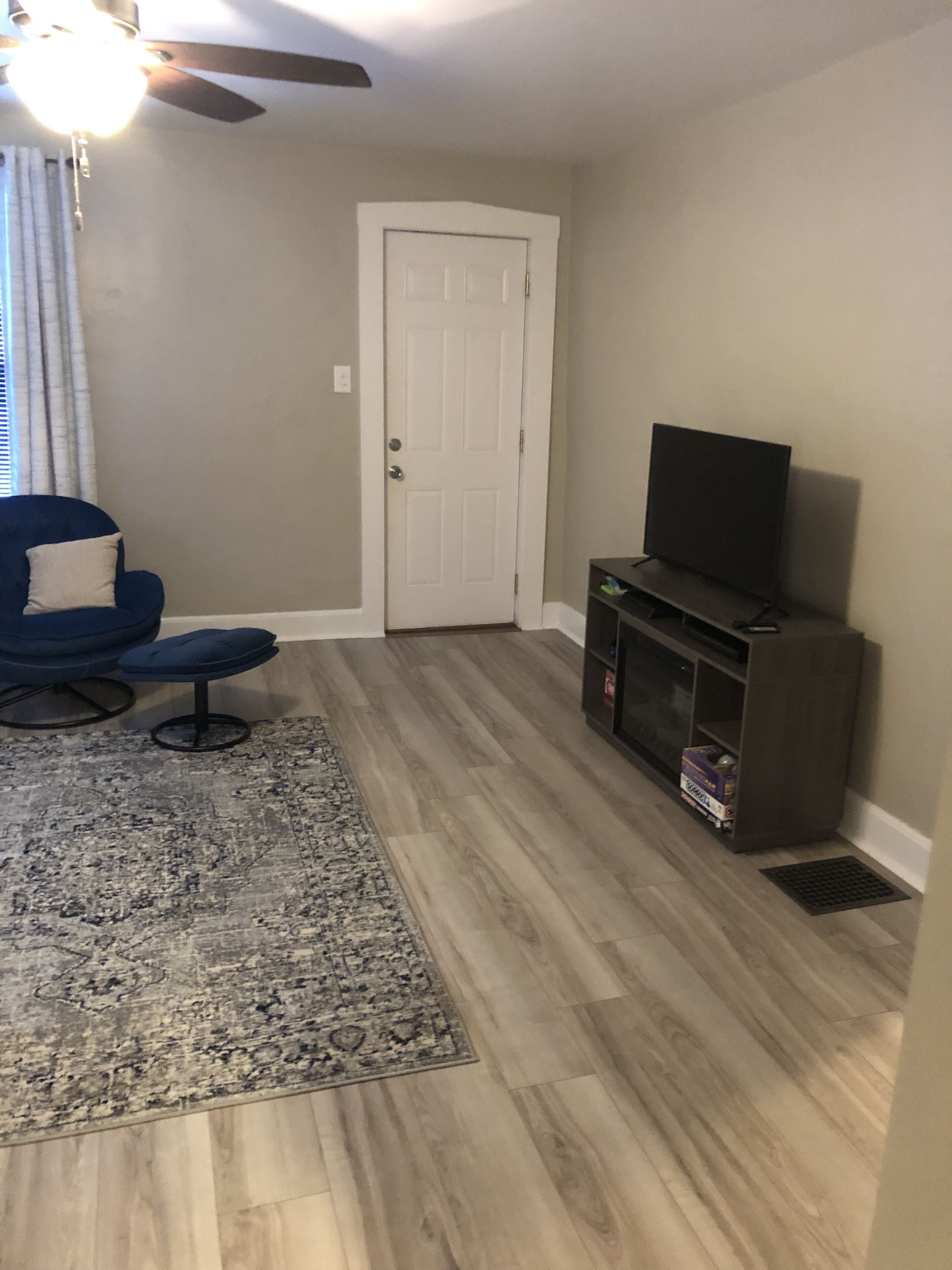 The Cozy Q - located directly across from Quincy University