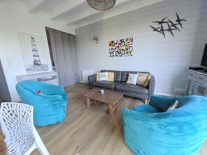 TV, stereo - Sarzeau 100 m from the beach and coastal paths, beautiful house with all comforts  (SARZEAU)