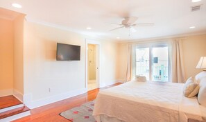 Townhome, 3 Bedrooms | 3 bedrooms - 511 East Congress Street by Lucky Savannah (Savannah)