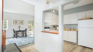 Condo, 1 Bedroom | Private kitchen - Luxury King by Lucky Savannah (Savannah)