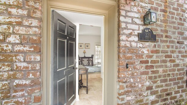 Interior - Luxury King by Lucky Savannah (Savannah)