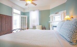 House, 3 Bedrooms | 3 bedrooms - Oakview Manor by Lucky Savannah (Savannah)