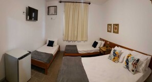 Standard Quadruple Room, Multiple Beds | Free WiFi, bed sheets - Pousada Joaripe (Fundao)