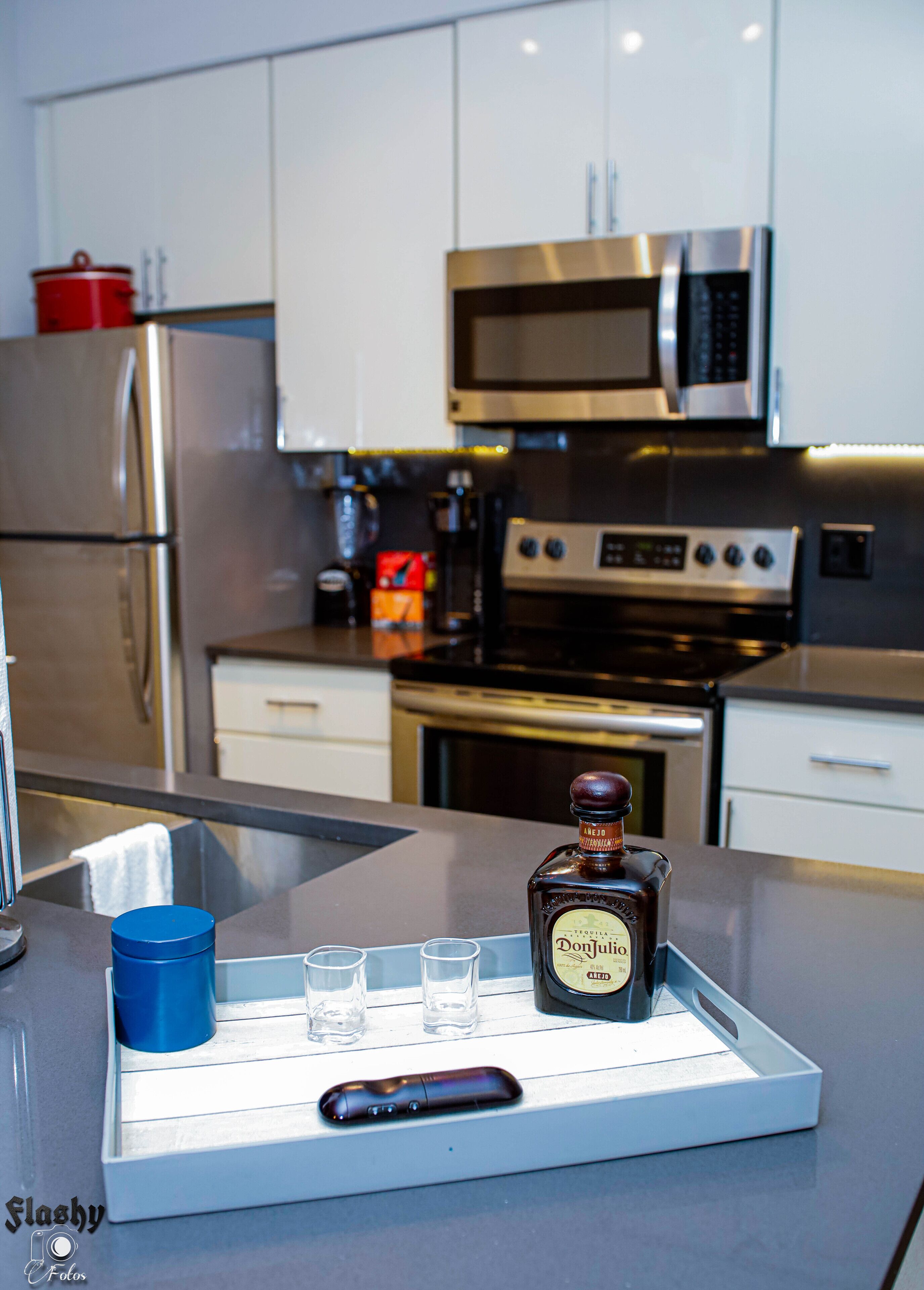 Upscale Modern 1 Bed 1 Bath Ultimate Airbnb