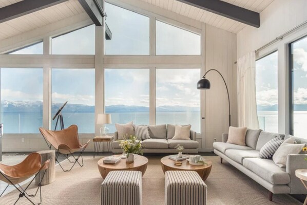 Living room - Lake Tahoe Villa (Carnelian Bay)