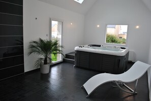 Interior - 1st sea row, wellness villa, free sound of the sea, 10m to the dune/beach (Guissény)