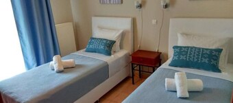 Christos Central Apartment Two Bedroom Apartment Sleeps 5