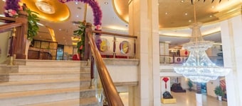 Guiping Golden Phoenix Hotel