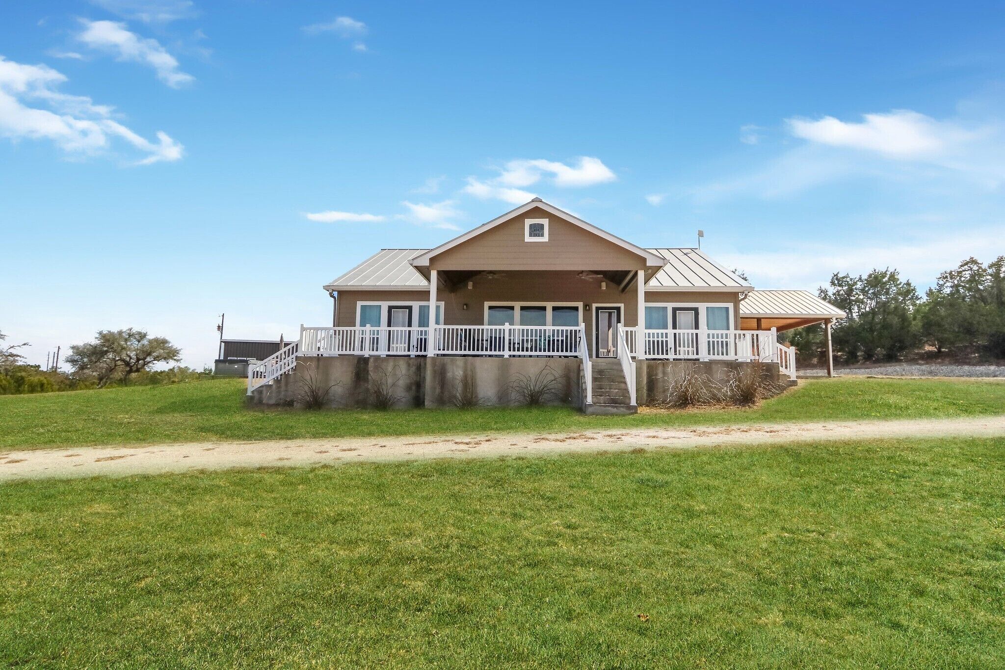 Stanton Valley | Family Friendly Retreat with Hot Tub