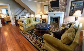 Townhome, 3 Bedrooms | Living area - Oglethorpe Square Main + Garden by Lucky Savannah (Savannah)