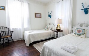 House, 3 Bedrooms | 3 bedrooms, bed sheets - Juniper Cottage by Lucky Savannah (Savannah)