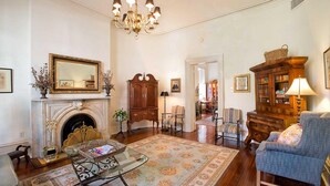 Living room - Wilkes Pied-a-terre by Lucky Savannah (Savannah)