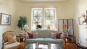 Living room - Wilkes Pied-a-terre by Lucky Savannah (Savannah)