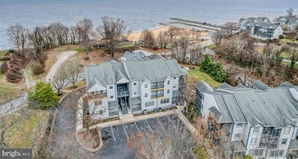 BEACH WITHOUT THE BUSTLE