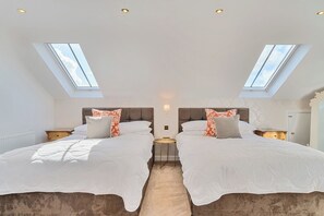 6 bedrooms, individually decorated, individually furnished, free WiFi - Moor End Manor (Poulton-le-Fylde)