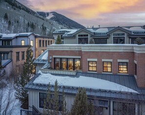 Exterior - Ballard 203 North - 2Bd, 2.5Ba - Sleeps 4 - Downtown Condo + Mountain Views (Telluride)