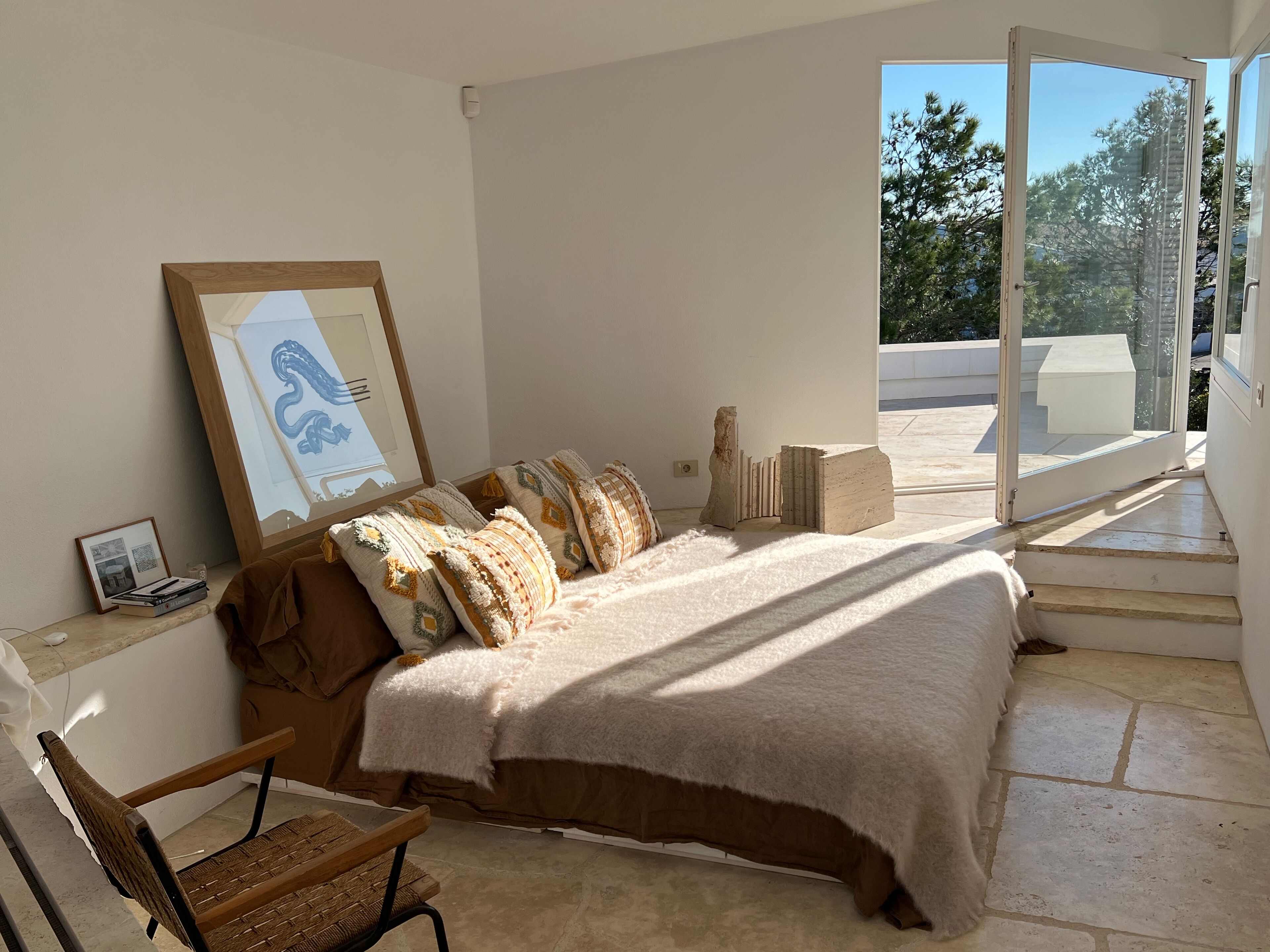 4 slaapkamers, een strijkplank/strijkijzer, gratis wifi, beddengoed