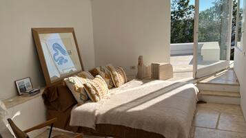 4 slaapkamers, een strijkplank/strijkijzer, gratis wifi, beddengoed