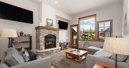 Bear Trail 3 Bedroom Townhouse by RedAwning