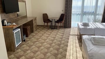 Standard Triple Room | Laptop workspace, travel crib, free WiFi