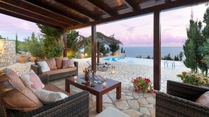 Villa | 4 bedrooms - Avlaki Bay House in Paxi (Paxos)