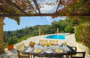 3 bedrooms - Leonora s House in St Stefanos Bay (Corfu)
