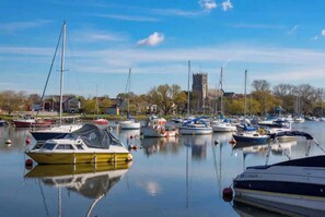 Marina - Cosy Cottage by Christchurch Quay/Town/Beach (Christchurch)