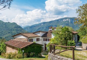 Villa | 5 bedrooms - Casa al Colle in San Romano (Borgo a Mozzano)