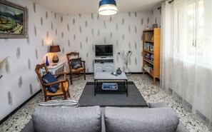 TV, books