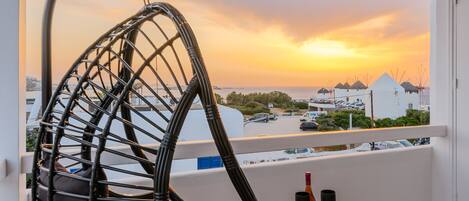 Suite Sea View | Ropa de cama de alta calidad y minibar