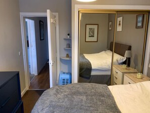 Apartment (1 Bedroom) | 1 bedroom, bed sheets