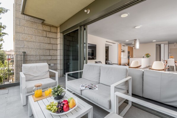 Smart TV 55 pulgadas con canales de televisión por cable, televisión