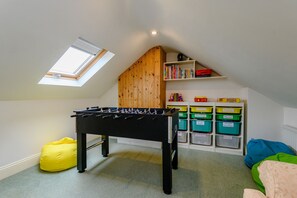 Cottage | Interior