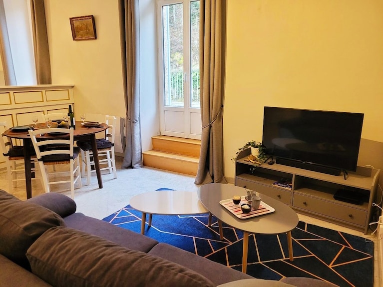 St Nectaire: Balneo Apartment With Large Standing Terrace - Murol