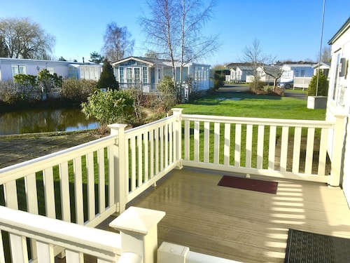 Beautiful 3 bed Caravan, Southviewpark Skegness