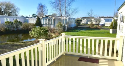 Beautiful 3 bed Caravan, Southviewpark Skegness