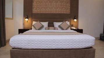 Deluxe Double Room | Free WiFi, bed sheets