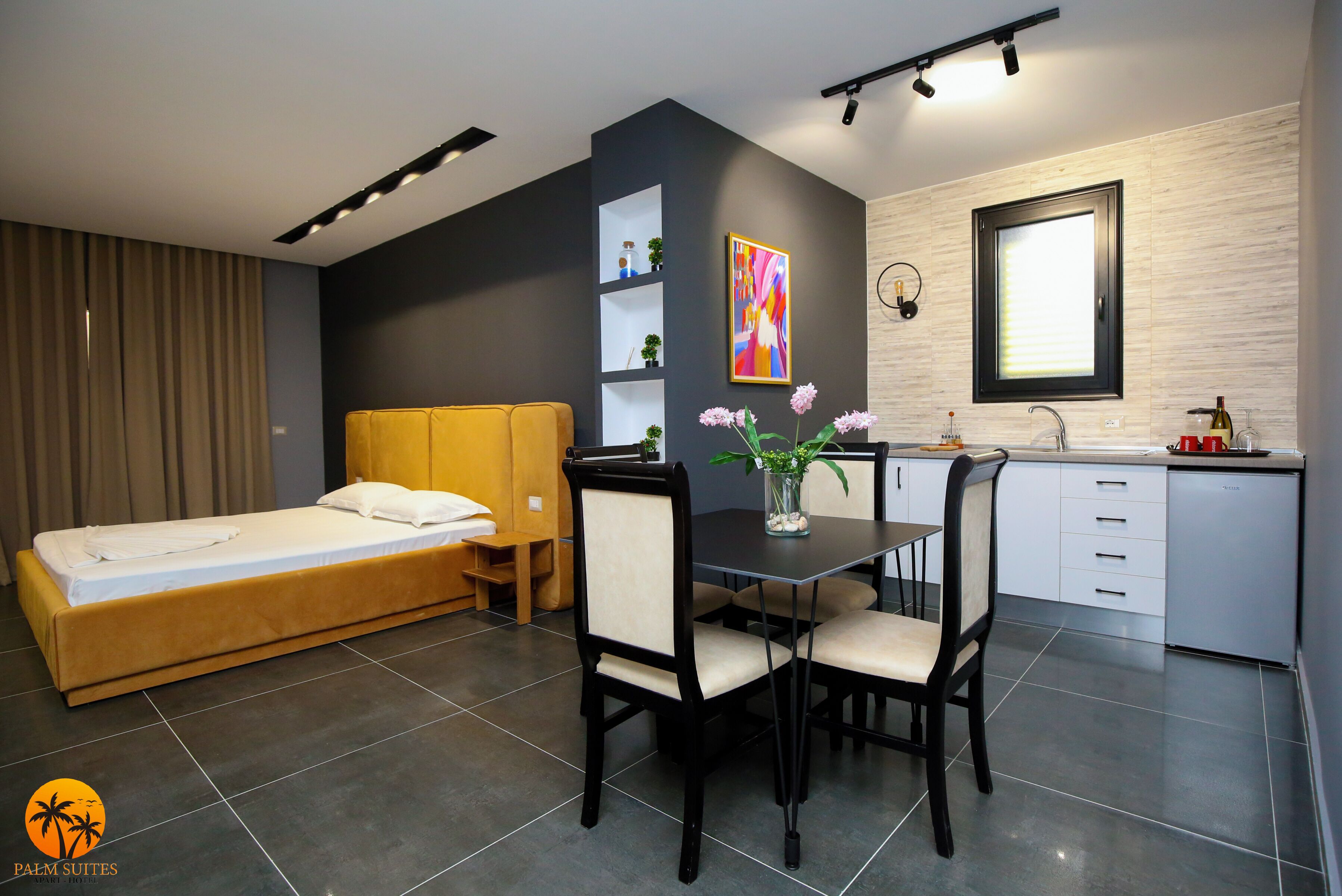 Deluxe Suite, Beach View | 1 bedroom, iron/ironing board, free WiFi, bed sheets