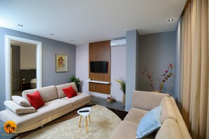 Panoramic Penthouse, Sea View