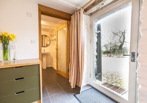 Interior - A cosy country escape for two in the heart of Pembrokeshire (Saint Dogmaels)