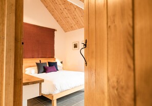 1 bedroom, free WiFi, bed sheets - A beautiful rare find with beautiful walks. (Saint Dogmaels)