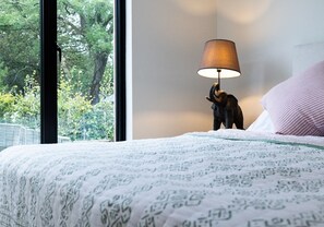 3 bedrooms, iron/ironing board, travel crib, free WiFi